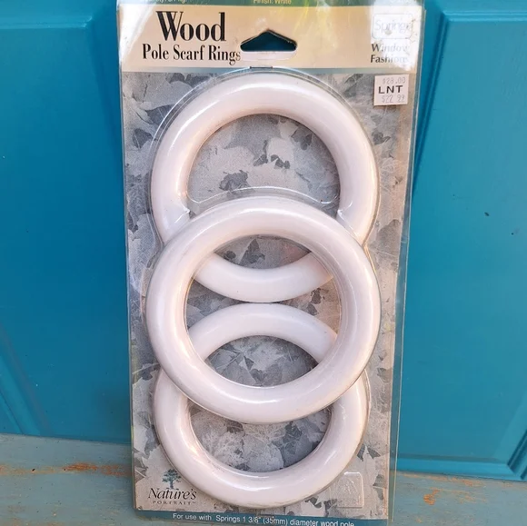 Curtain Rings Wood Pole Scarf Holders 3 Extra Large Rings for Rod White NEW box