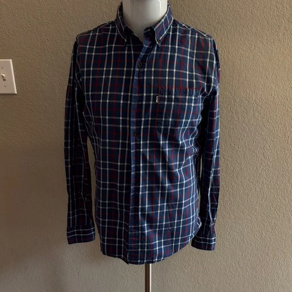 Levi’s Men's Blue Plaid‎ Shirt size Medium