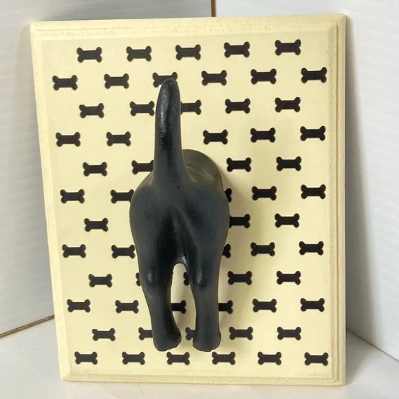 Dog Tail Doggie Rear Bone Biscuits Leash Hanger Wall Hook Plaque 6.5 x 5 inches