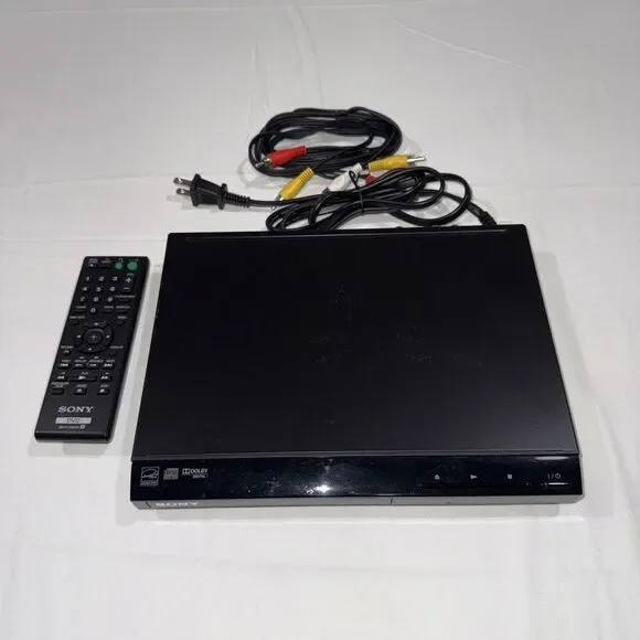 Sony DVP-SR210P CD/DVD Player with Remote TESTED & WORKS! Includes 6ft RCA Cable