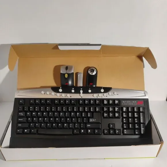 VersaPoint Communicator Wireless Keyboard Mouse and Presentation Remote Set