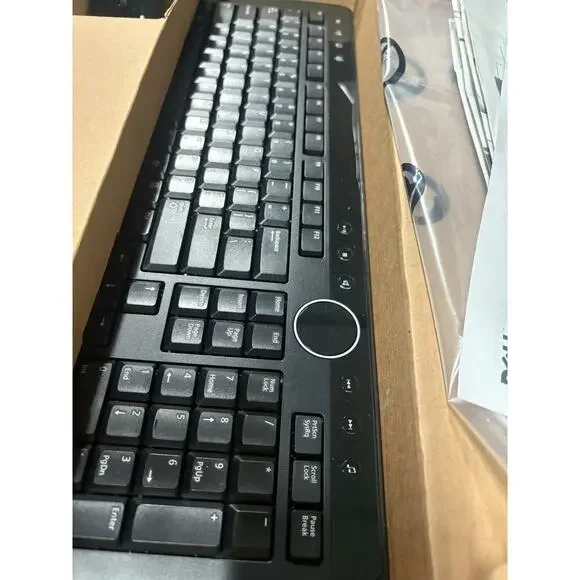 Dell Wireless Mouse And Keyboard - M815C Condition Unknown Dongle Not Included
