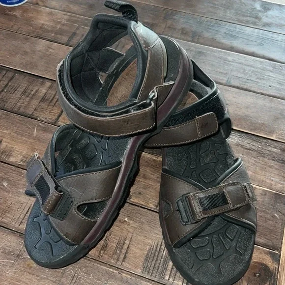 Men’s Size 10 Backtrails Sports Hiking Sandals with Adjustable Ankle Support