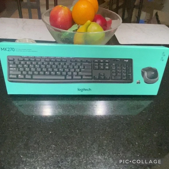 Logitech MK270 Wireless Keyboard and Mouse Set - Black and Teal