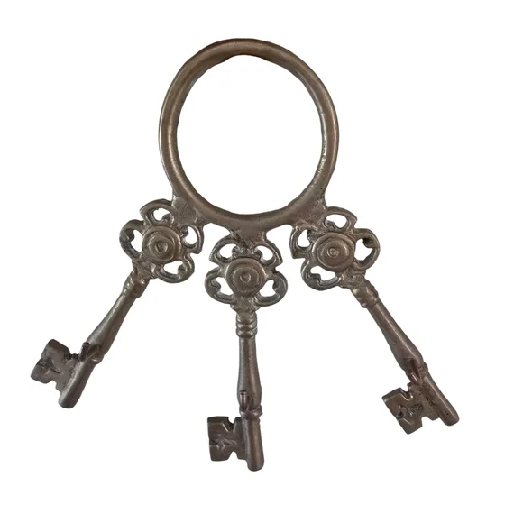 Vintage Rare Brass Keys Hanger w/ 3 Hooks‎