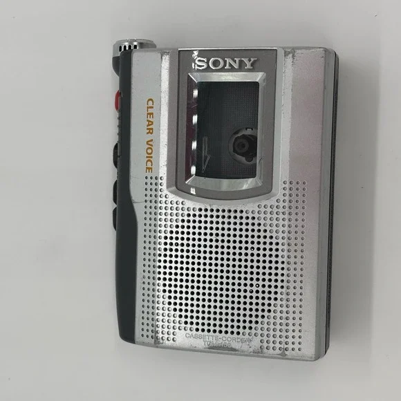 VTG Sony Clear‎ Voice TCM-150 & Sony Walkman Cassette-Corder Silver *Parts Only