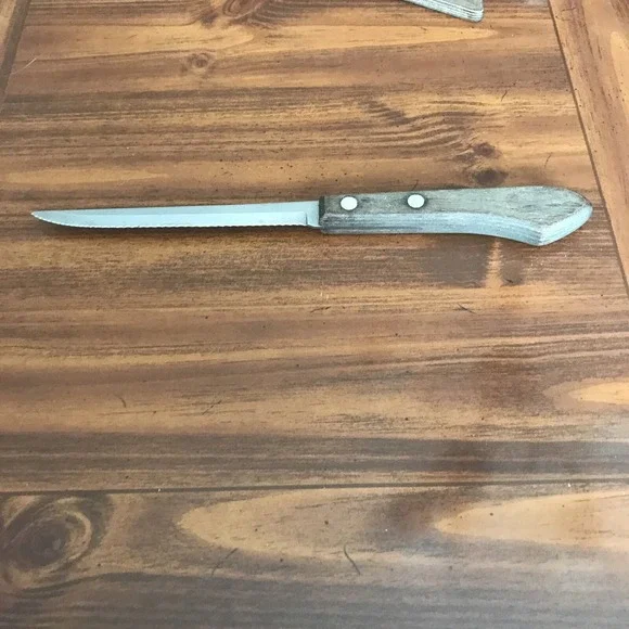 oneida deluxe stainless 6‎ Inch serrated fillet knife 131