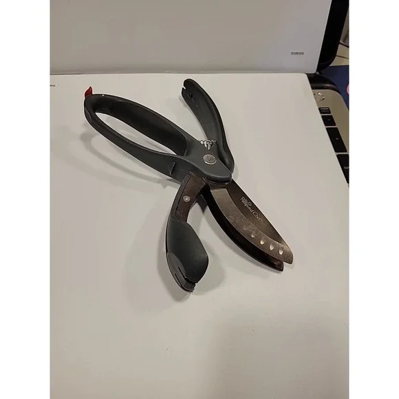 Pampered Chef Salad Chopper #2582 Double Bladed Shears Scissors Handle Locks