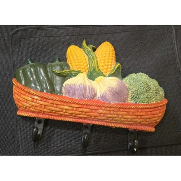 Vintage Veggie Weave Basket Wall Decor Hanging Plaque 3 Hooks Kitchen 1970s
