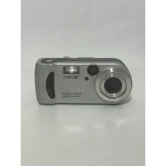 Sony Cyber-shot DSC-P71 digital camera For Parts
