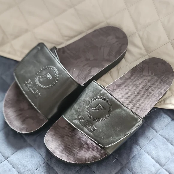 Men's Black Slide Sandals