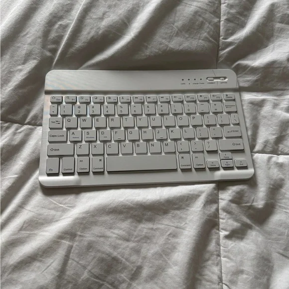 Ultra-Slim White Bluetooth Keyboard Rechargeable Portable Wireless