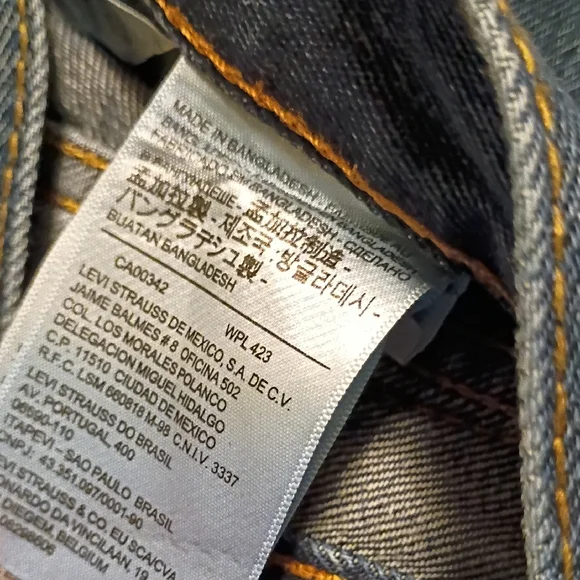 Levi's 505 Men's Straight Fit Denim Jeans (tag 36x36) NOW 35x34