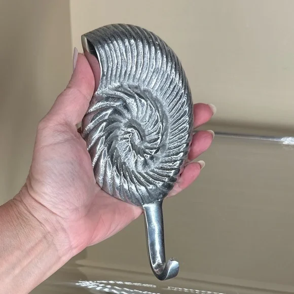 Silver Nautilus Wall Hook