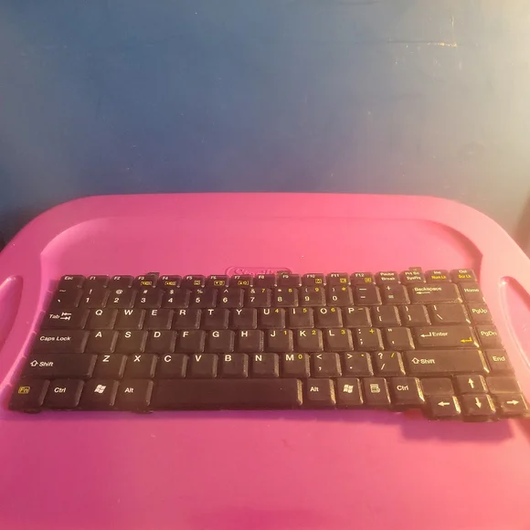Zippy 3000190001 Laptop Keyboard