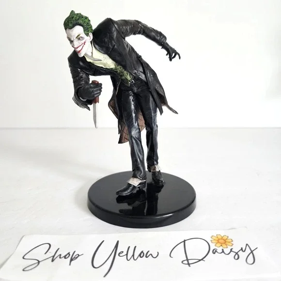 DC Comics Batman The Joker Figure 6''‎ with Knife & Stand Collectible Model 1145