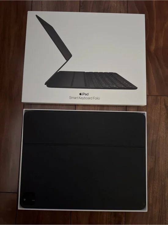 Apple Smart Keyboard Folio - Black