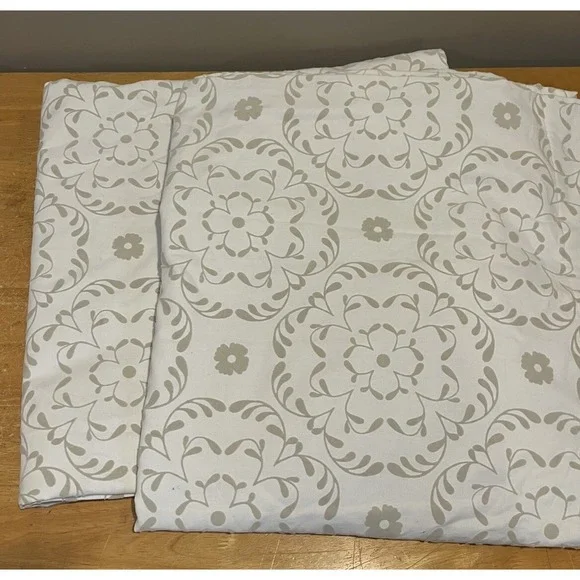 2 Pottery Barn Kids Circle Floral Leaf‎ White Tan Blackout Curtain Panel 44x84