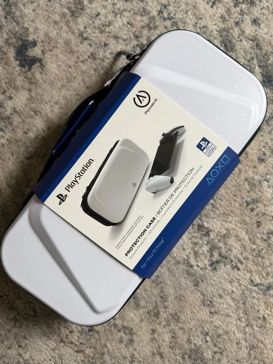 Sony White Portable PSVita / PS Portal Protective Hard Case