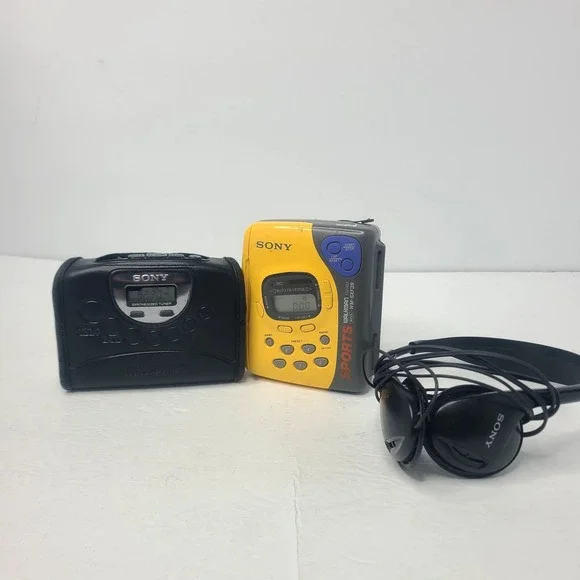 Lot Of 2 Walkman Sony Cassette Players Sports SXF 39 & Walkman WM FX251 READ