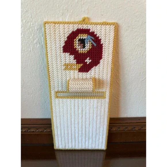 Vintage Washington Redskins Plastic Canvas Notepad and Pen Holder Hanger‎