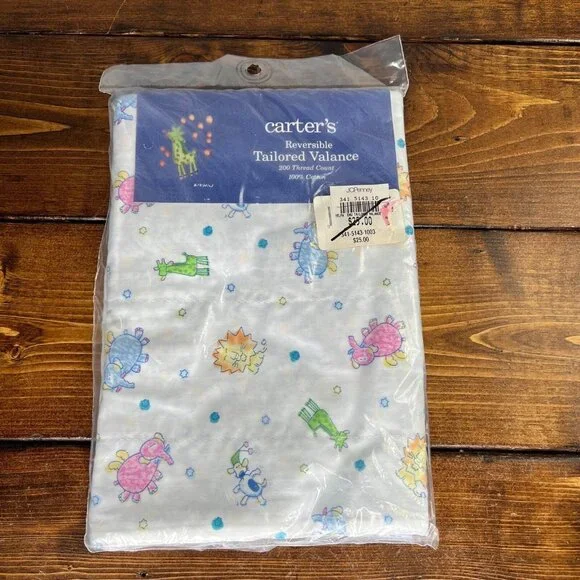 VTG Carter’s Curtain Valance Jungle Elephants Lions Giraffes 21.25”x90” NOS