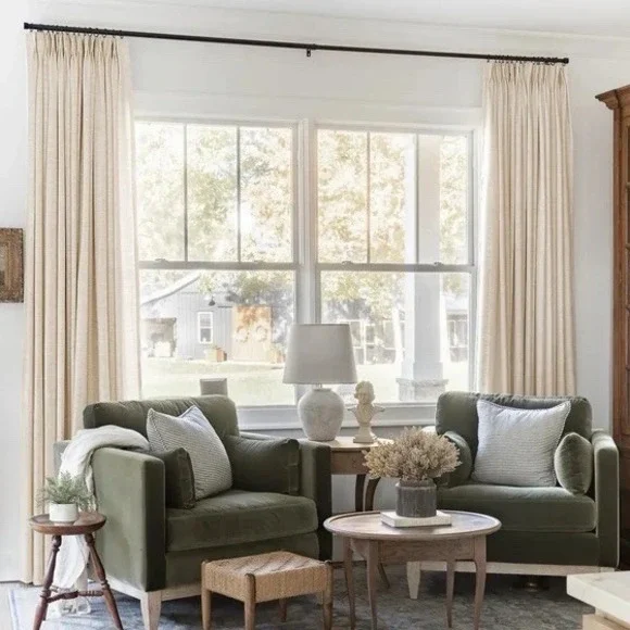 Liz Linen TwoPages 1 Curtain 52 X 102