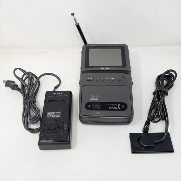 Sony GV-200 Handheld Video Walkman TV Recorder Color LCD Video8 For Parts Repair