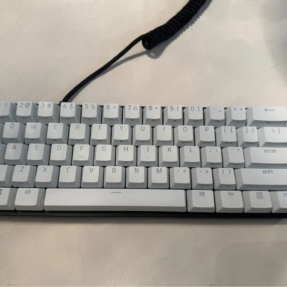 Razer Huntsman Mini White Gaming Keyboard 60%.