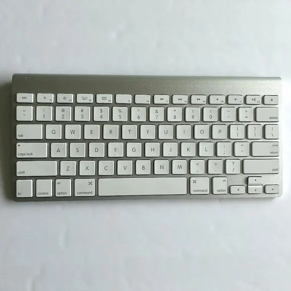 Apple Wireless Bluetooth Keyboard A1314 for 1Mac