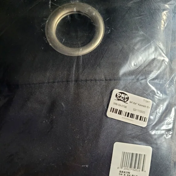 Curtain Saxon black NWT