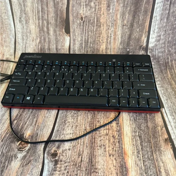 Preowned Perixx USB Wired Medium Size Keyboard Item #PHK7150