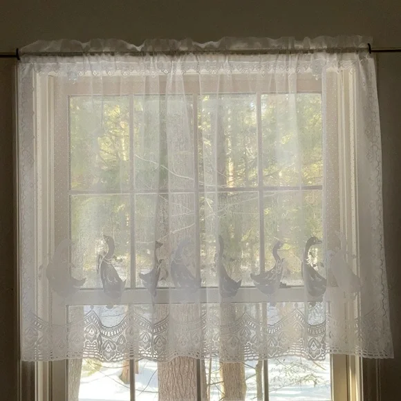 White Lace Goose Pattern Curtain