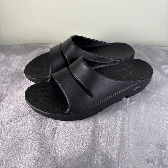 OOFOS OOahh Recovery Slides Mens Size 9 Black Comfort Sport Sandals Athleisure