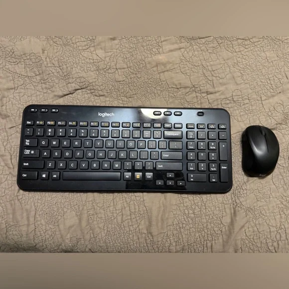 Logitech Black Wireless Keyboard with Mouse