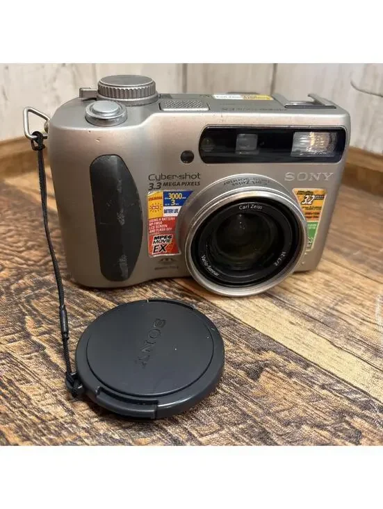 Sony Cyber-Shot DSC-S75 3.3MP Digital Camera Silver Untested No Battery