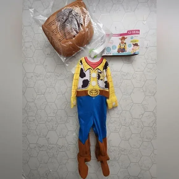 New Disney Pixar Halloween dress up Toy Story Woody costume.