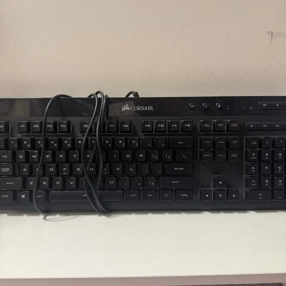 CORSAIR K55 RGB PRO-Dynamic RGB Backlighting Six Macro Keys - Deutsch Layout