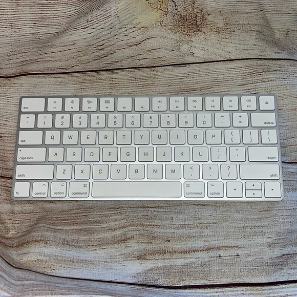 Apple Magic Keyboard A1644