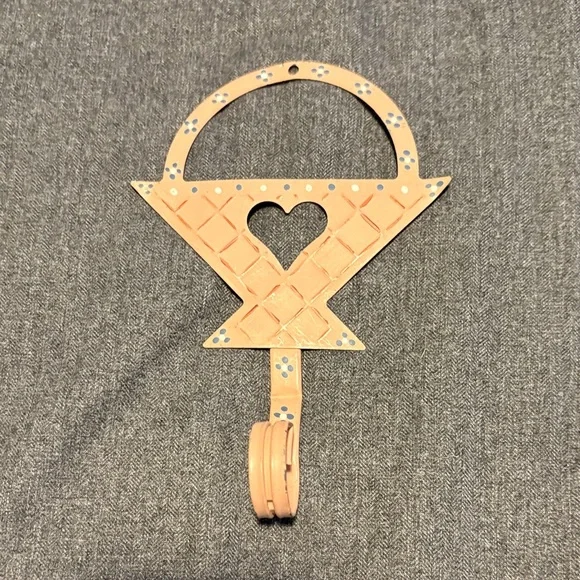 Heart Design Peachy Wall Hook