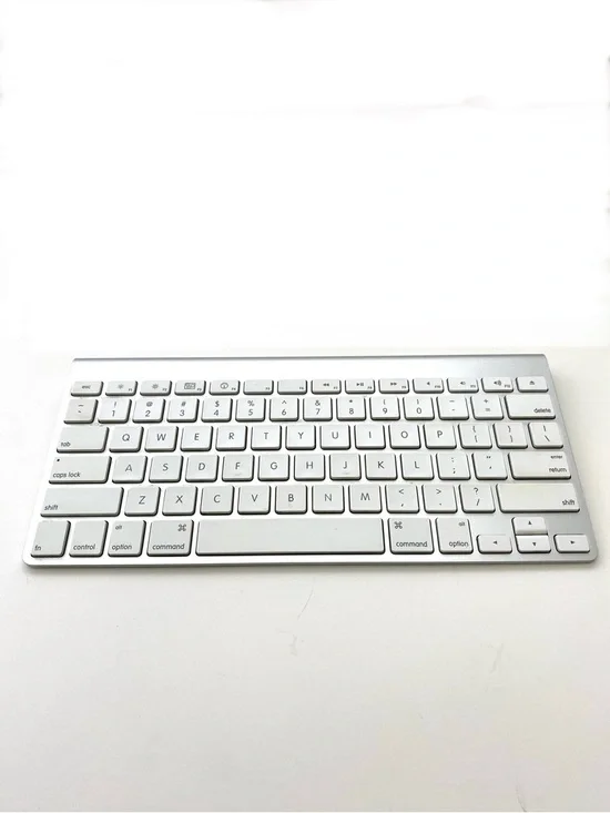 Apple Wireless Bluetooth Silver Keyboard A1314