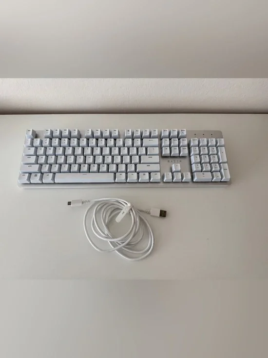 Razer Pro Type Ultra - White and Silver Full-Size Mechanical Keyboard