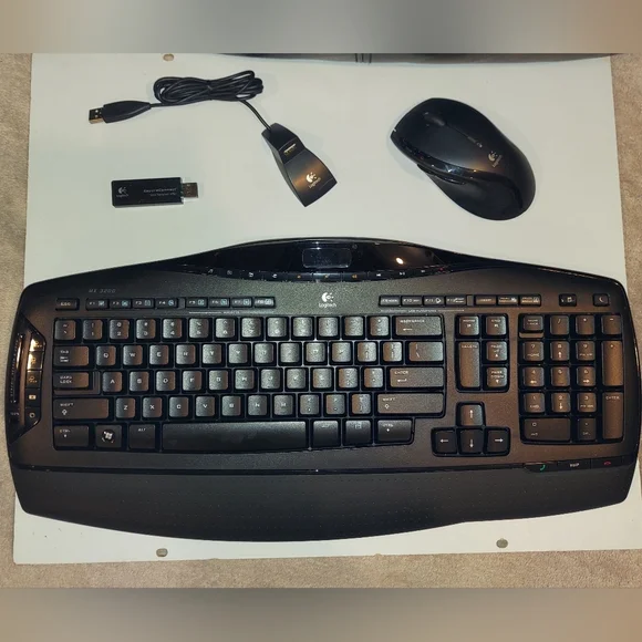 LOGITECH CORDLESS LASER KEYBOARD WITH CORDLESS LASER MOUSE & USB RECEIVER