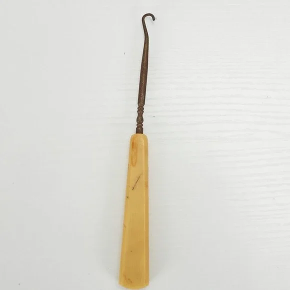 Ivaleur Antique Button Hook Shoe Tool Cream Celluloid Handle Steel Victorian