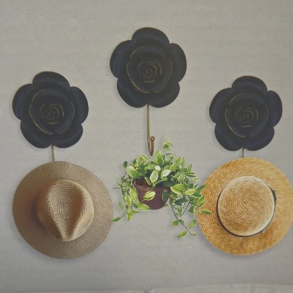 3 Black Rose Wall Hooks In Gold Accent
