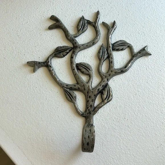 Vintage Metal leaf wall decor hanging hook