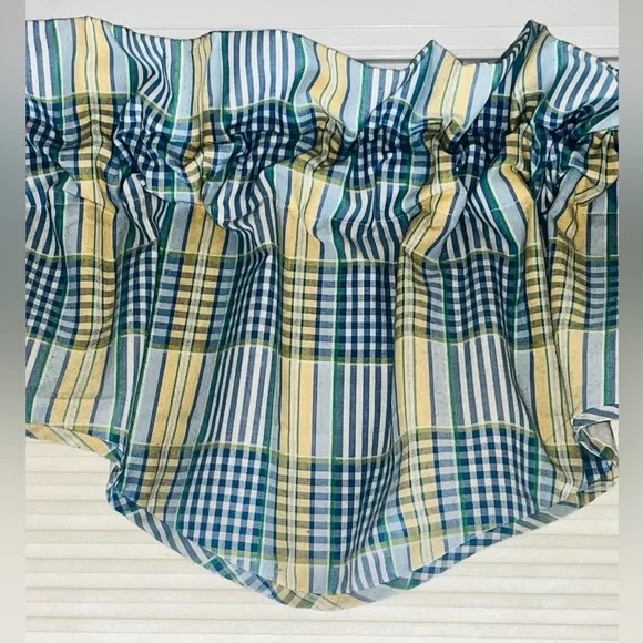 Waverly Classics Scalloped Valance Pocket Rod Opening 76x16