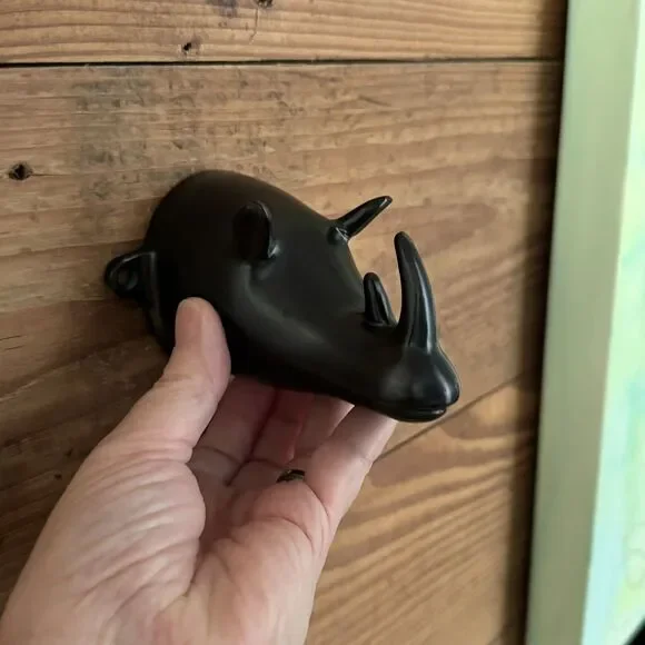 Black Metal Rhinoceros Wall Hanging/Key Hook