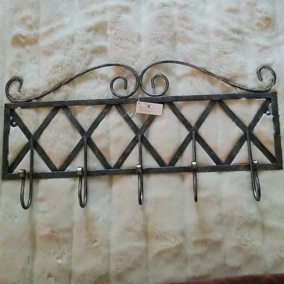 Home Interiors Metal 5 Hook Rack