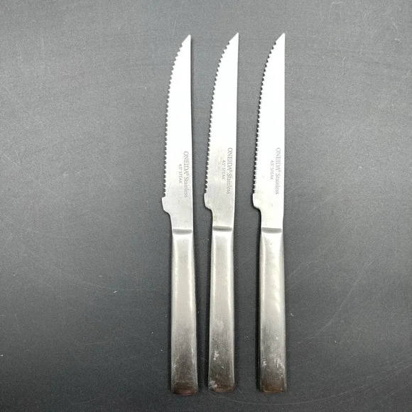 Oneida Performance Collection Stainless Steak Knives Lot 3 Serrated A3